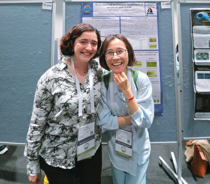 Libia Gomez-Trejo & Saet Byul Kim in Cologne